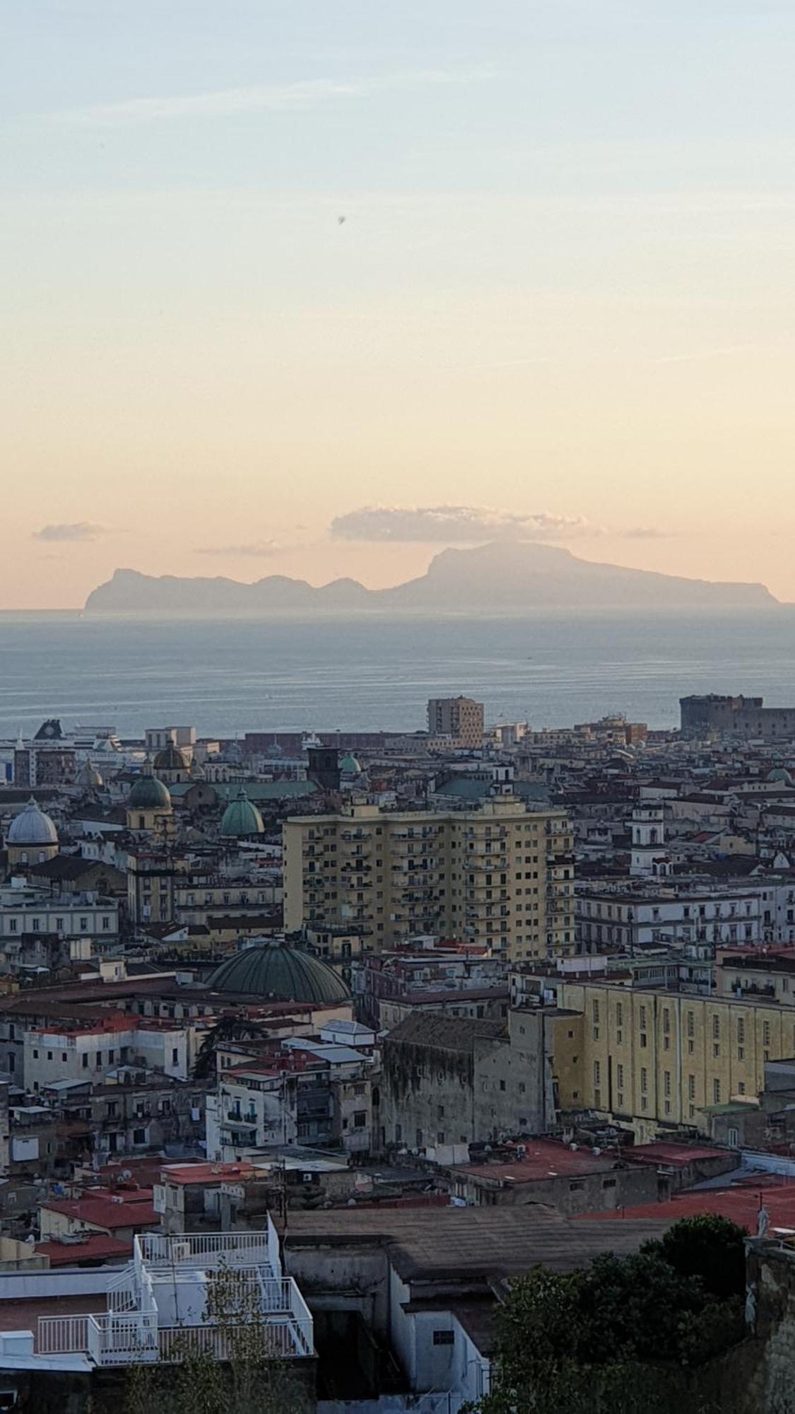 Risingsun * Naples